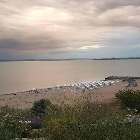 A-19 Sea View Studio-apartmen Sarafovo Apartment *