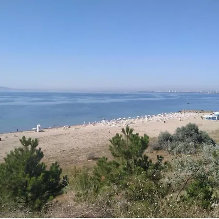 Апартамент A-19 Sea View Studio-apartmen Sarafovo *